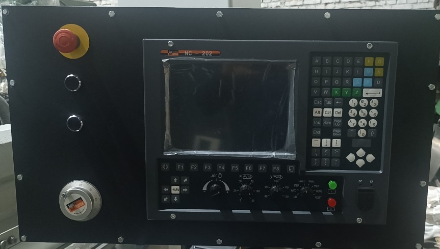 Токарно патроно-центровой станок с ЧПУ мод. 16K30Ф3