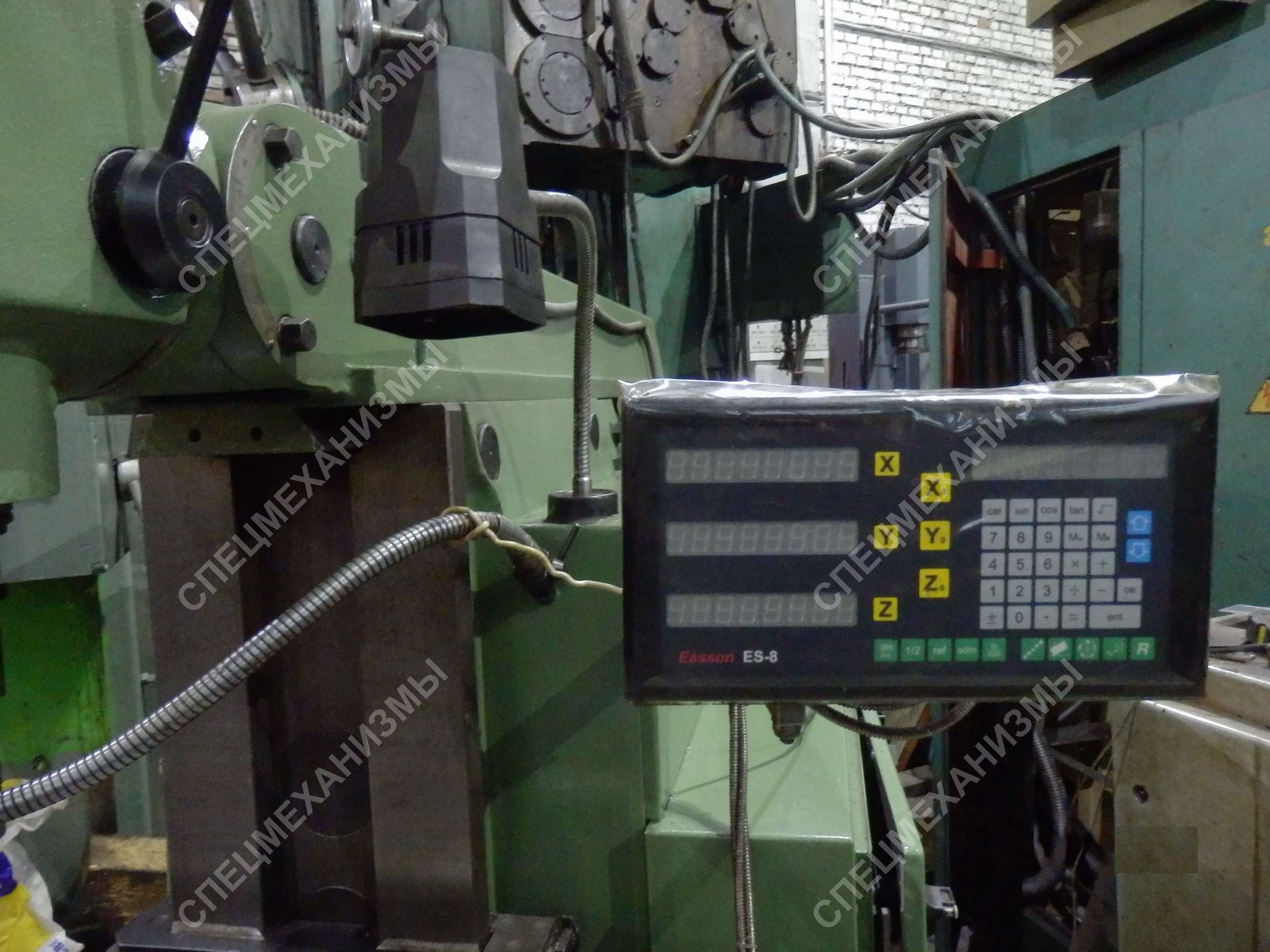 Вертикально-фрезерно-сверлильный станок FPV-281