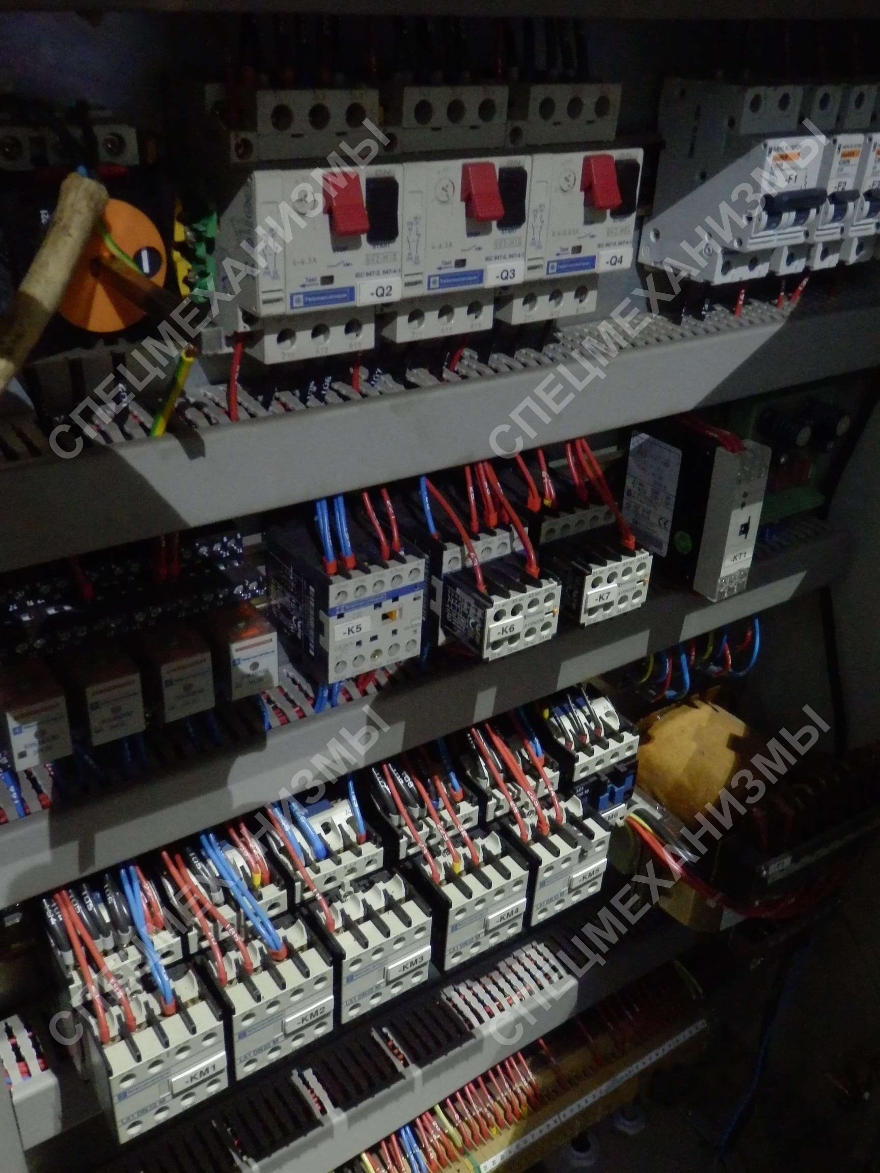 Вертикально-фрезерно-сверлильный станок FPV-281