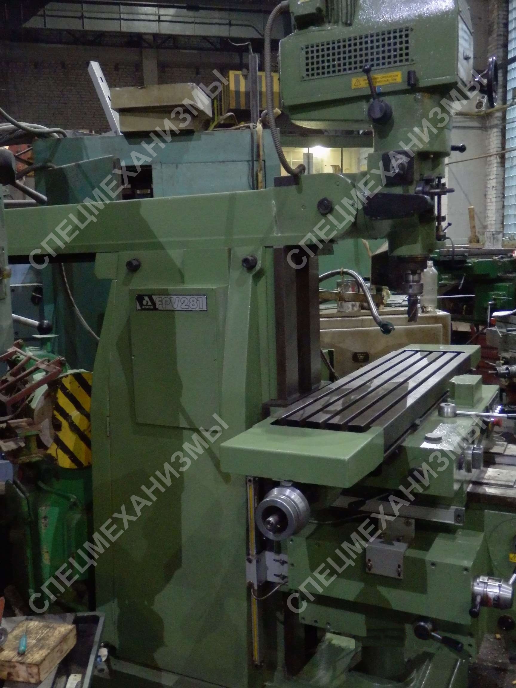 Вертикально-фрезерно-сверлильный станок FPV-281